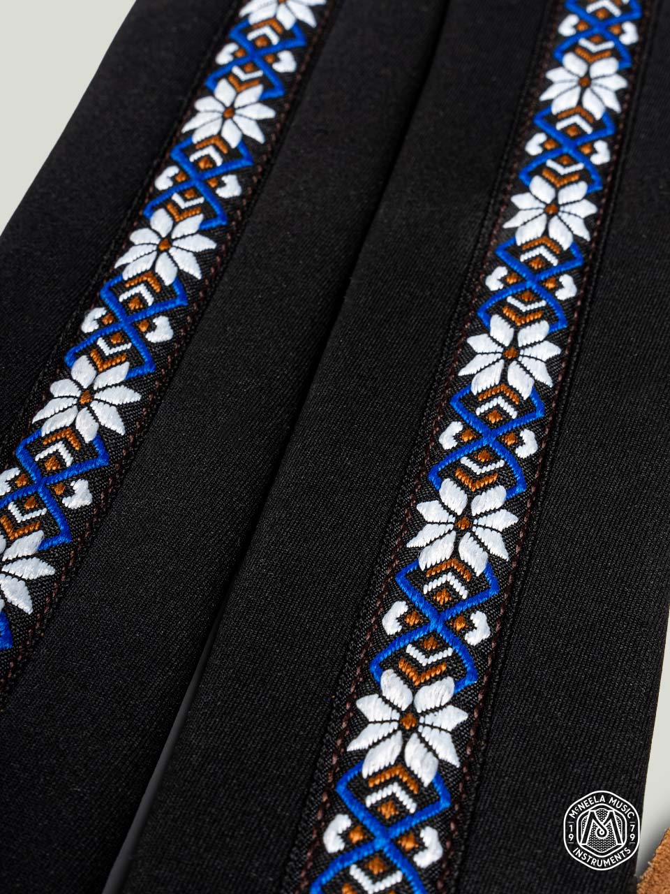 Velvet Padded Accordion Straps