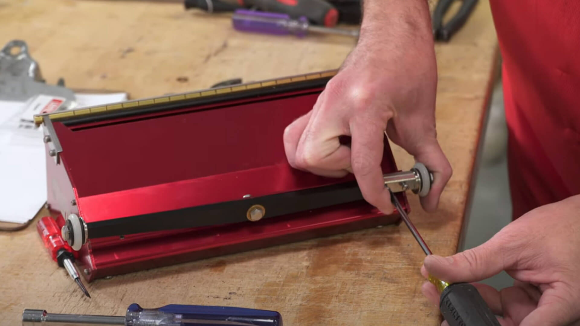 Finishing Drywall Corner Bead LEVEL5 Tools LLC.