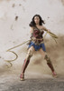 Bandai 197812 S.H. Figuarts Wonder Woman (Justice League) Action Figure