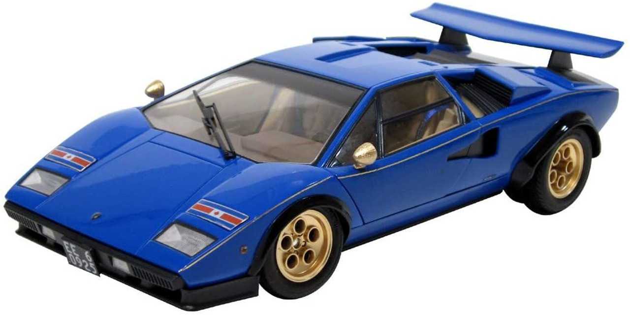 Aoshima The Super Car 1/24 Lamborghini Wolf Countach Version 2 Plastic Model