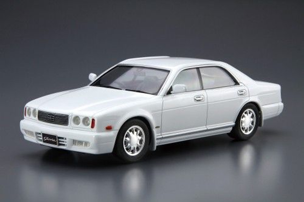 Aoshima The Model Car 1/24 Nissan Cedric/ Gloria Gran Turismo Ultima '92  Plastic Model