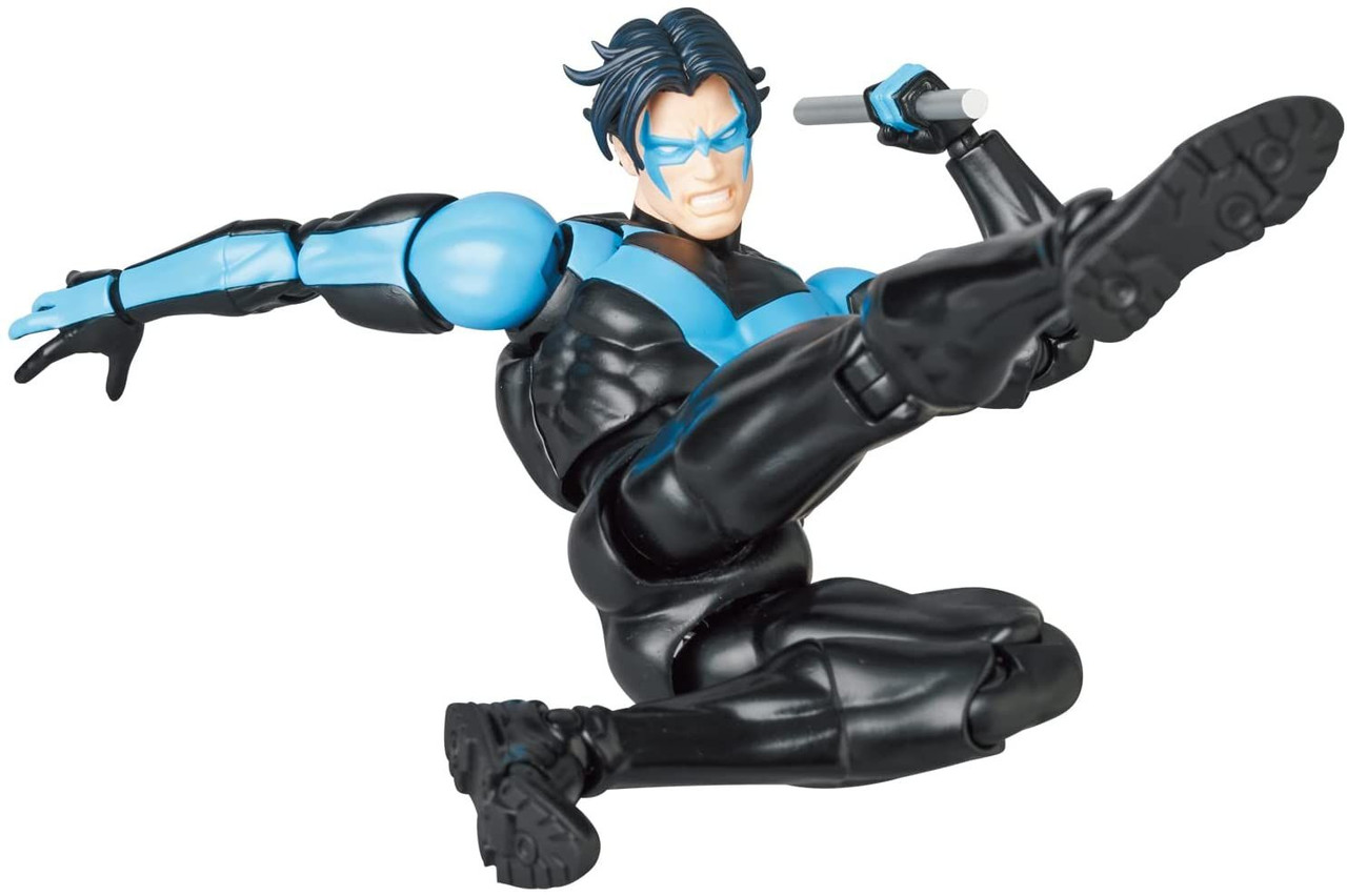 MAFEX ナイトウィング MAFEX Nightwing Figure (Batman Hush Ver.)