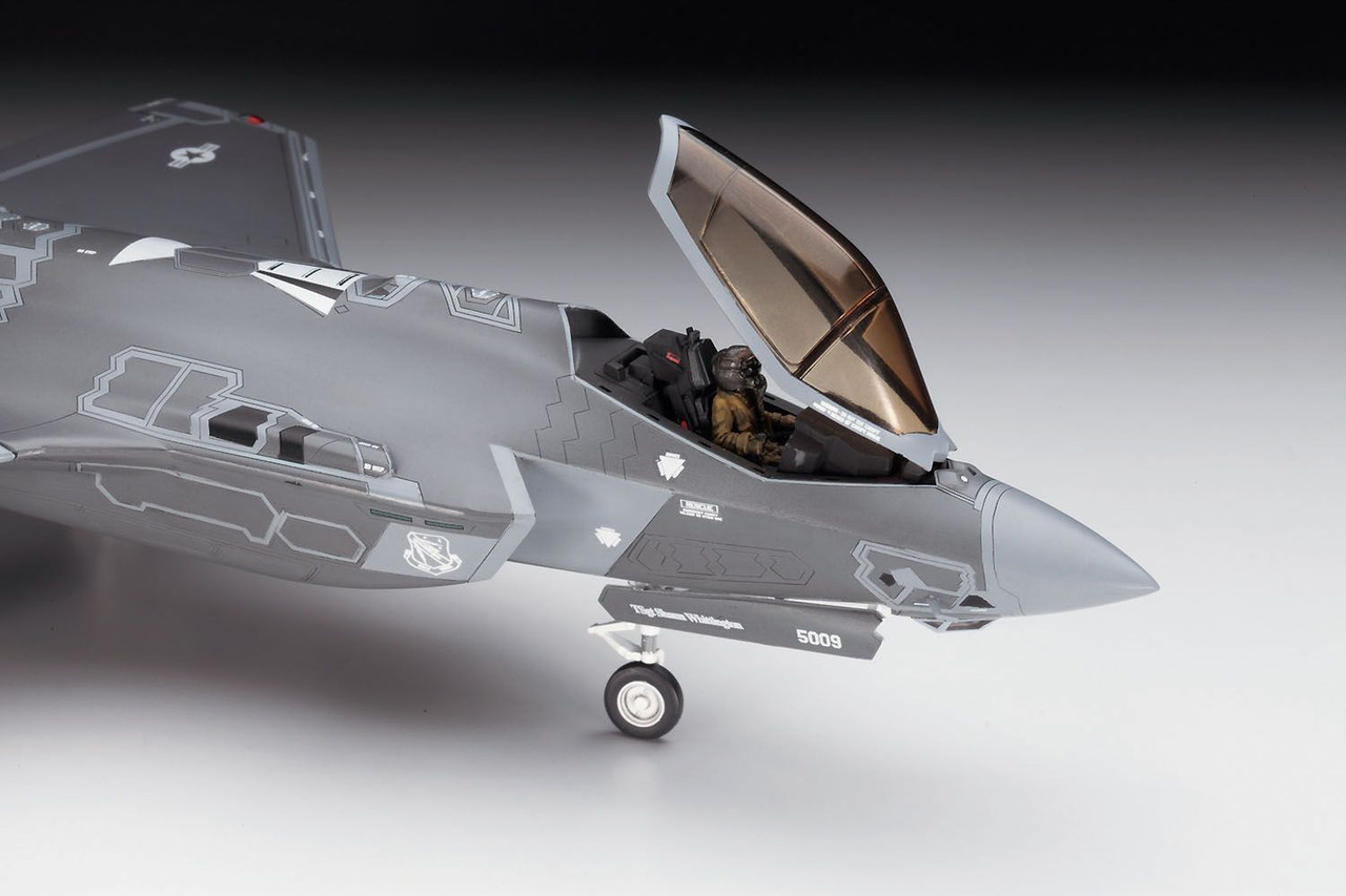 1/72 F-35A Lightning II (U.S. Air Force Tactical Fighter) Plastic
