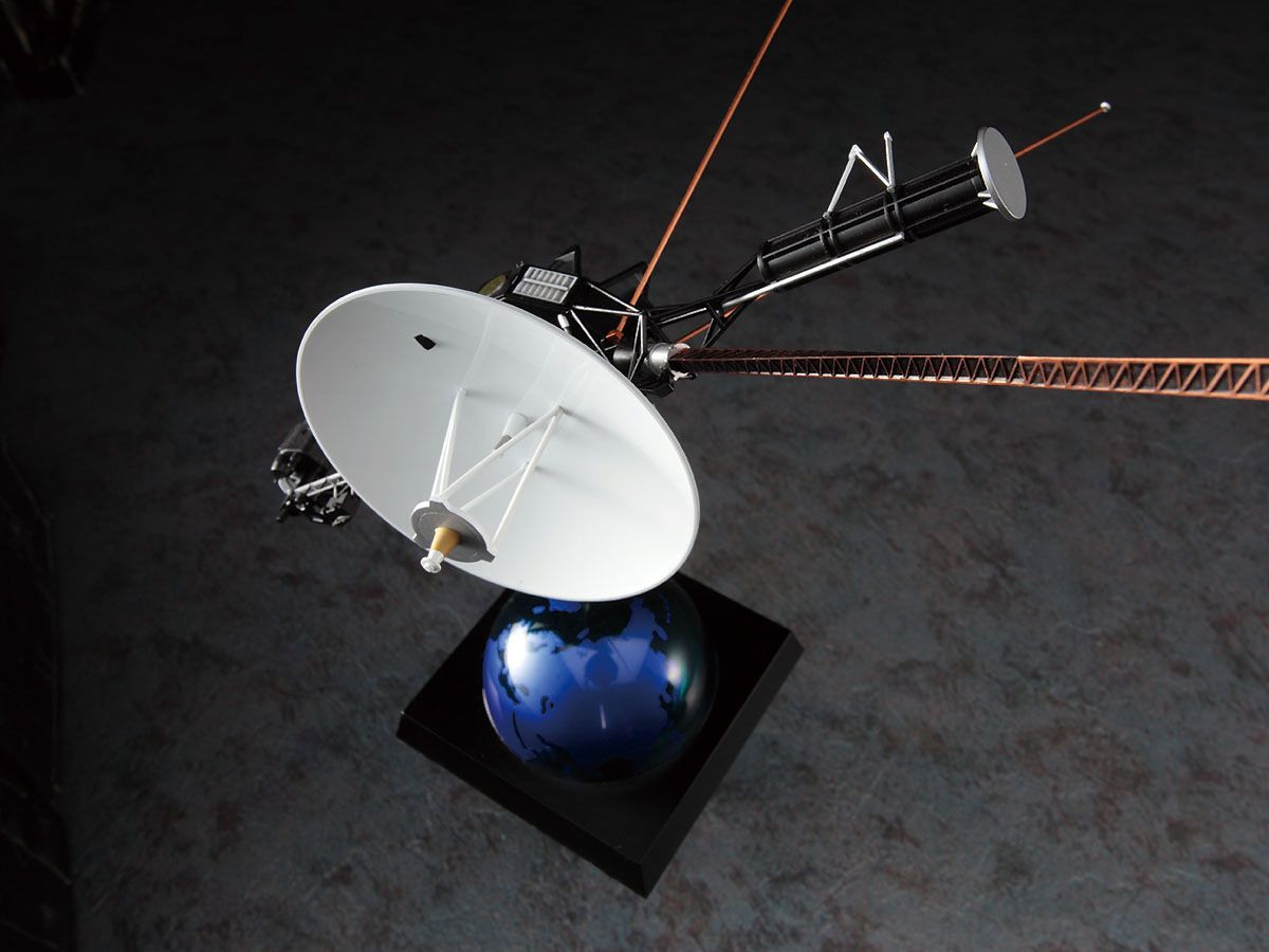 1/48 Unmanned Space Probe VOYAGER Plastic Model
