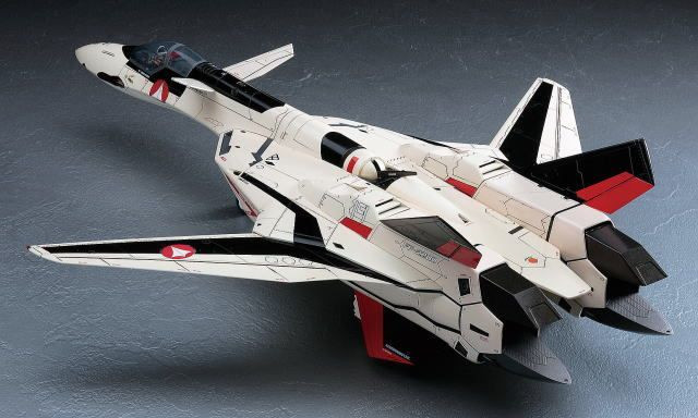 1/48 Macross Plus YF-19 Plastic Model