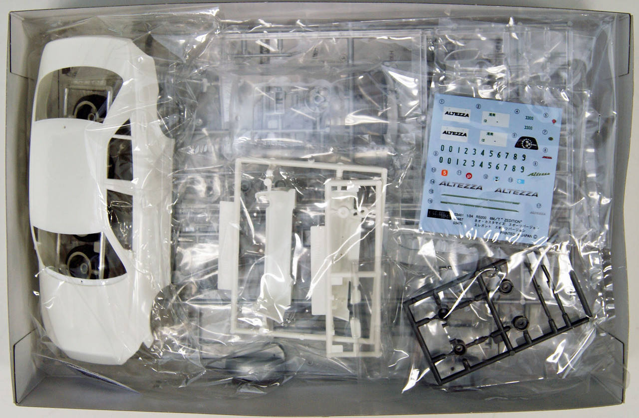 Fujimi ID-20 Toyota Altezza RS200 1/24 scale kit - Plaza Japan