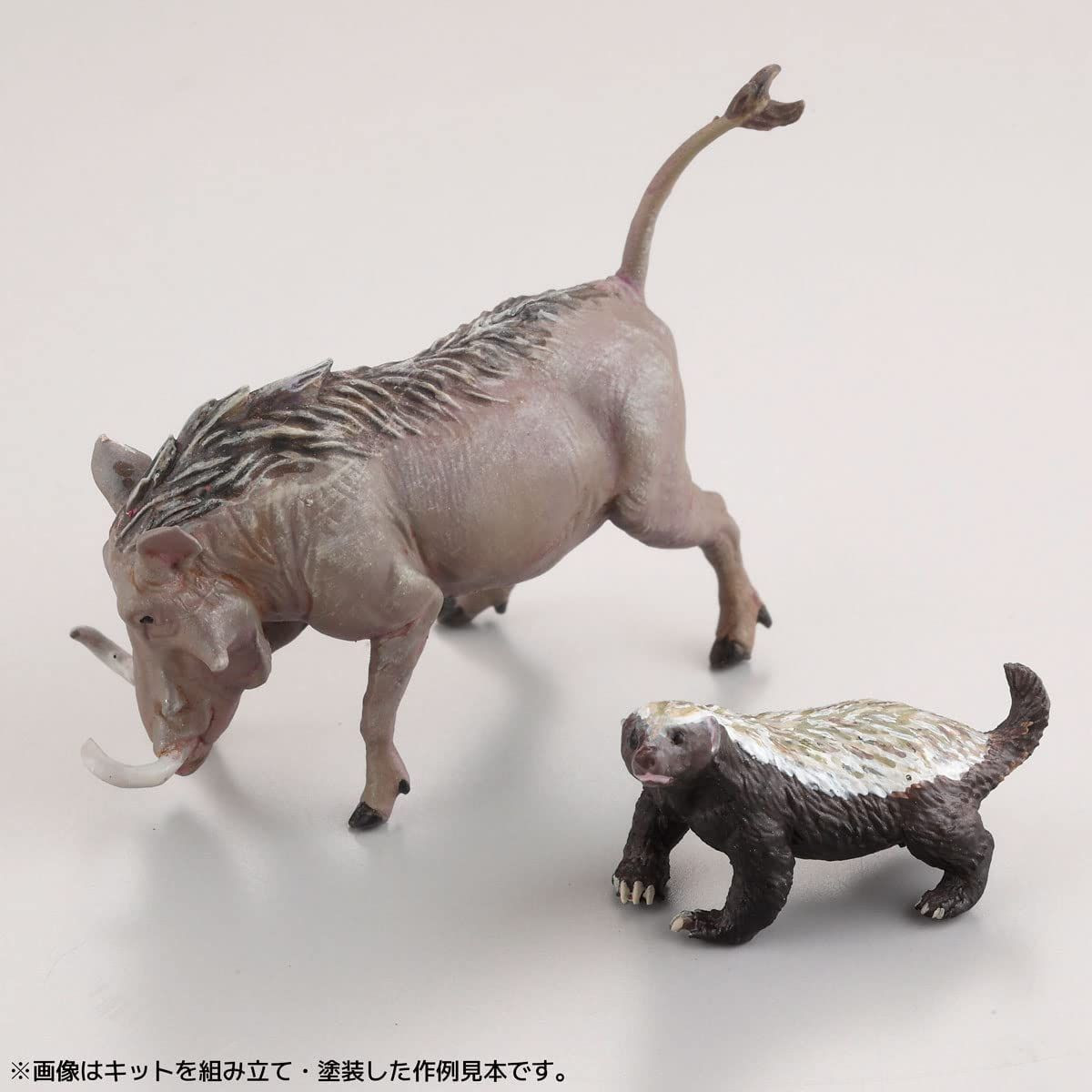 ARTPLA 1/35 Caretaker and Lion Set 1 Box 6 Pcs