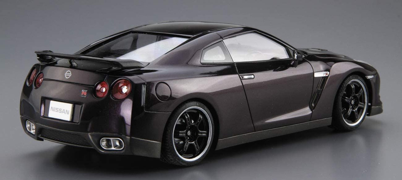 R35 Models The Model Car 1/24 Nissan R35 GT-R Spec-V '09 Plastic Model