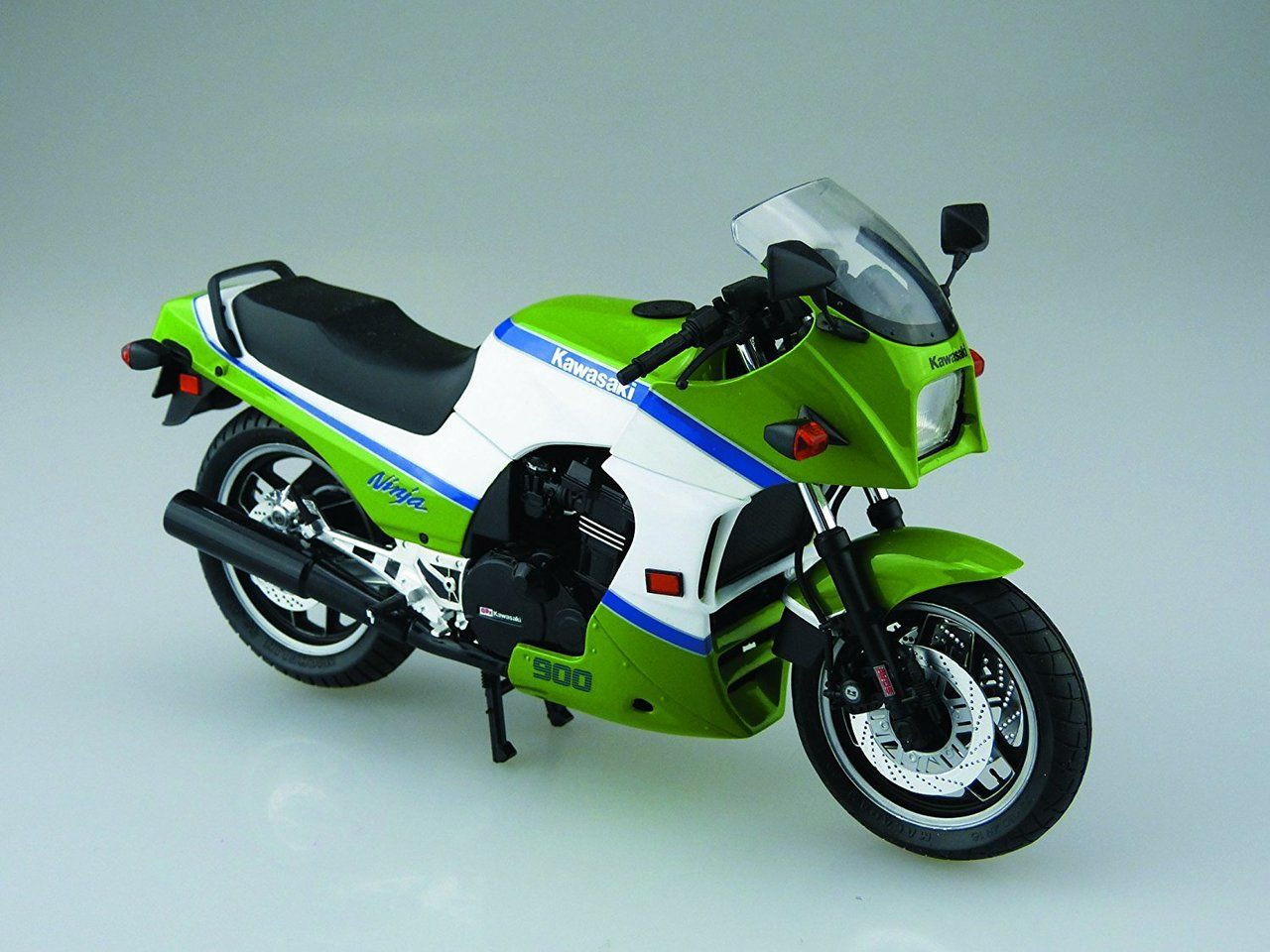 Bike 1/12 Kawasaki GPZ900R NINJA '85 Plastic Model