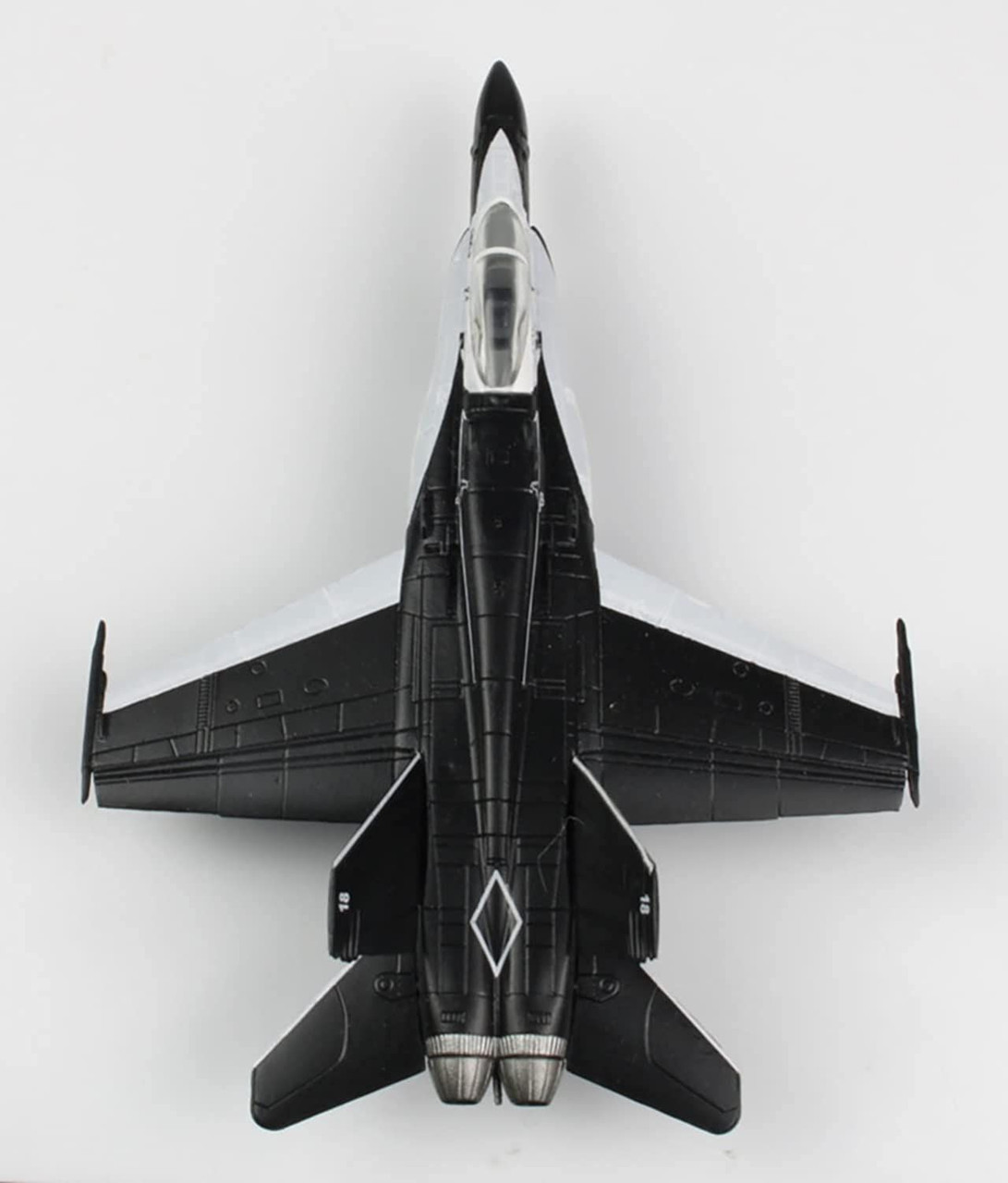 1/144 RAAF F/A-18A Hornet Black Magpie Australian Air Force 1/144 RAAF F/A-18A Hornet Black Magpie Australian Air Force