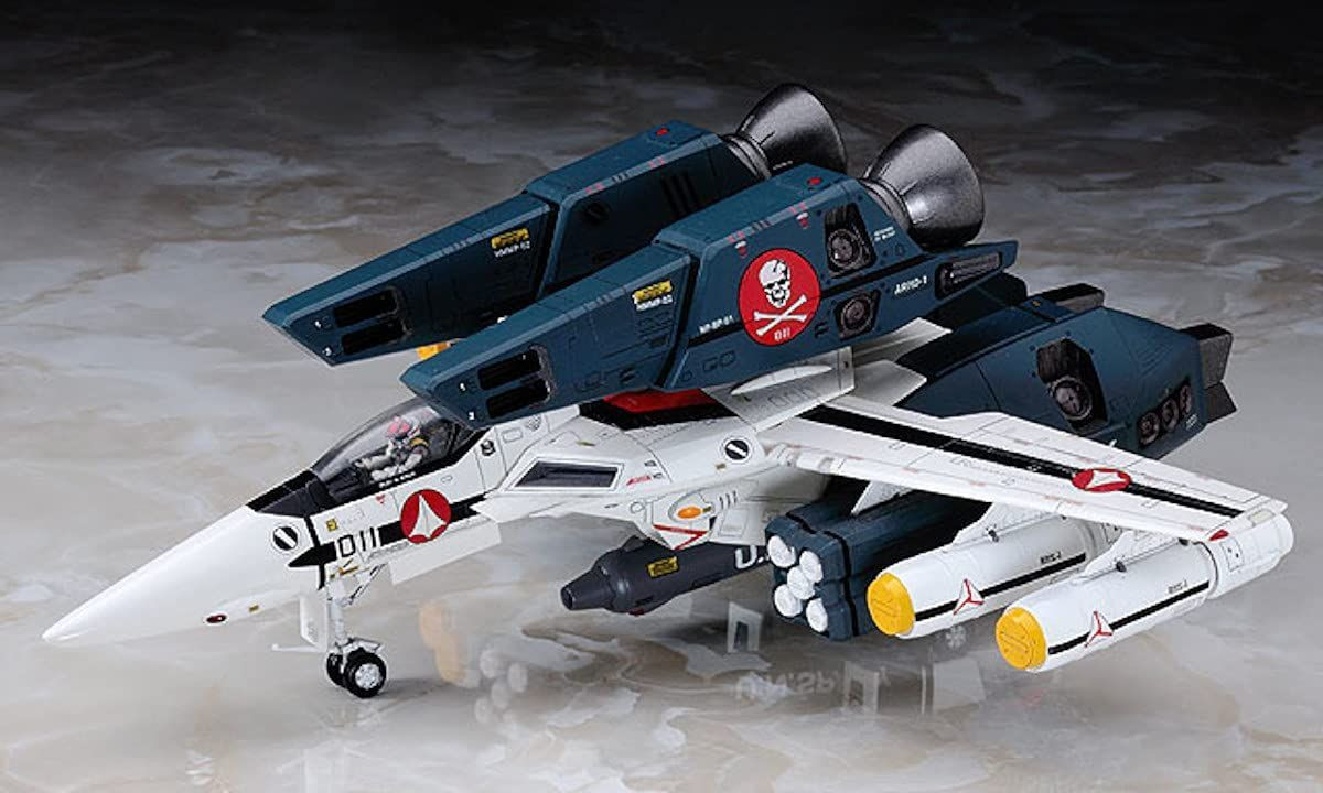 1/72 Macross Valkyrie Weapon Set Plastic Model