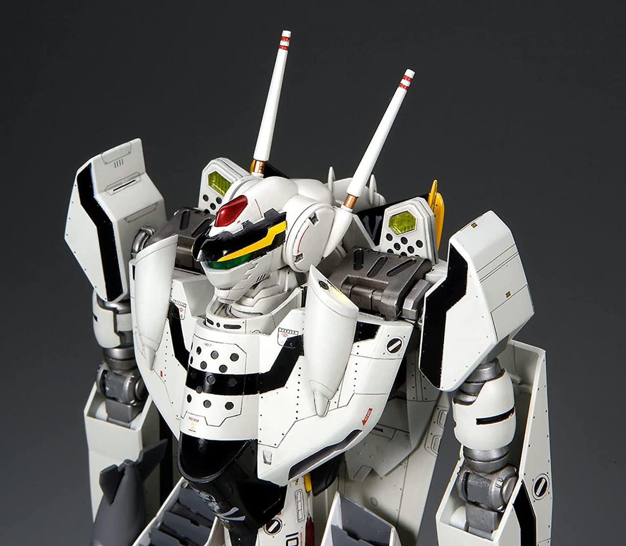 1/72 Macross Zero VF-0 A/S Battroid Plastic Model