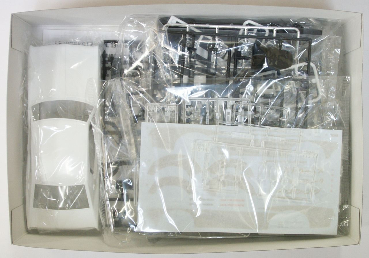 Liberty Walk 1/24 Nissan 130 Laurel Works Plastic Model
