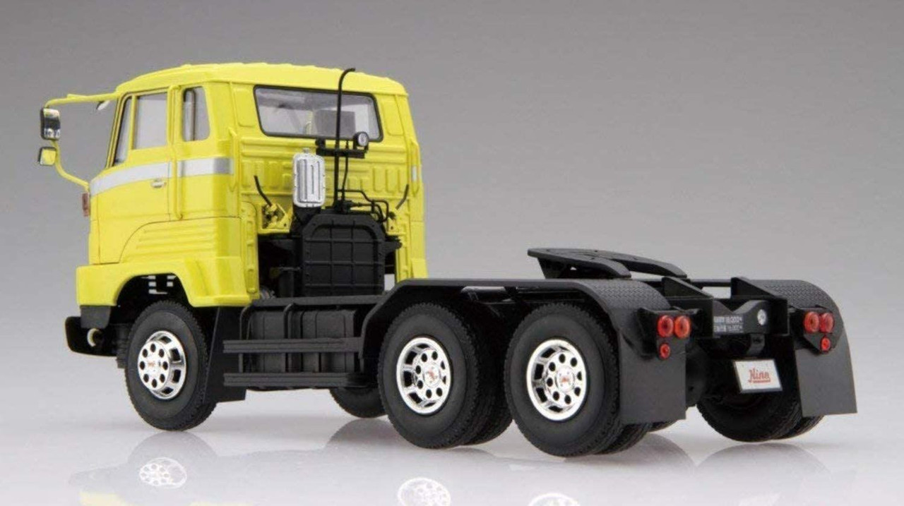 送料無料。AOSHIMA HINO HH TRACTOR 1/24 Heavy Freight 1/32 Hino HH Tractor Plastic Model