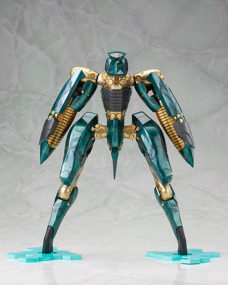 1/100 Metal Gear Ray Plastic Model (Metal Gear Solid 4)