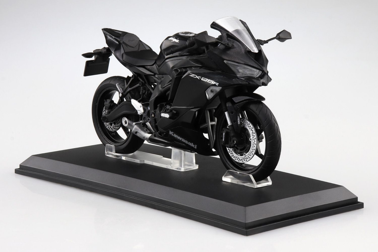 SKYNET 1/12 KAWASAKI Ninja ZX-25R (Metallic Spark Black) Finished 