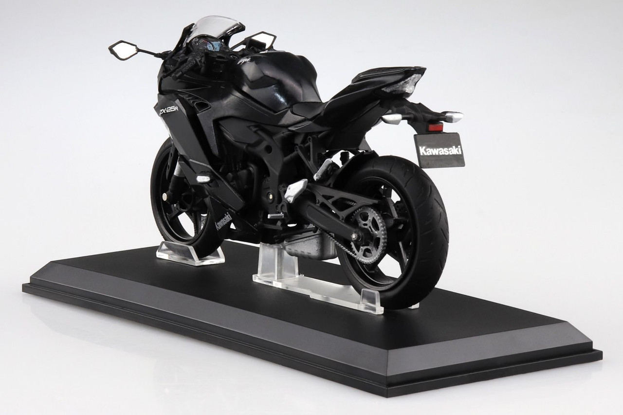 Aoshima SKYNET 1/12 KAWASAKI Ninja ZX-25R (Metallic Spark Black) Finished  Model