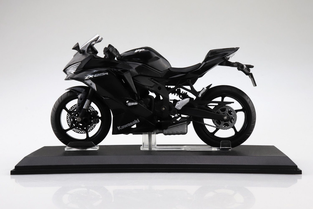 SKYNET 1/12 KAWASAKI Ninja ZX-25R (Metallic Spark Black) Finished 