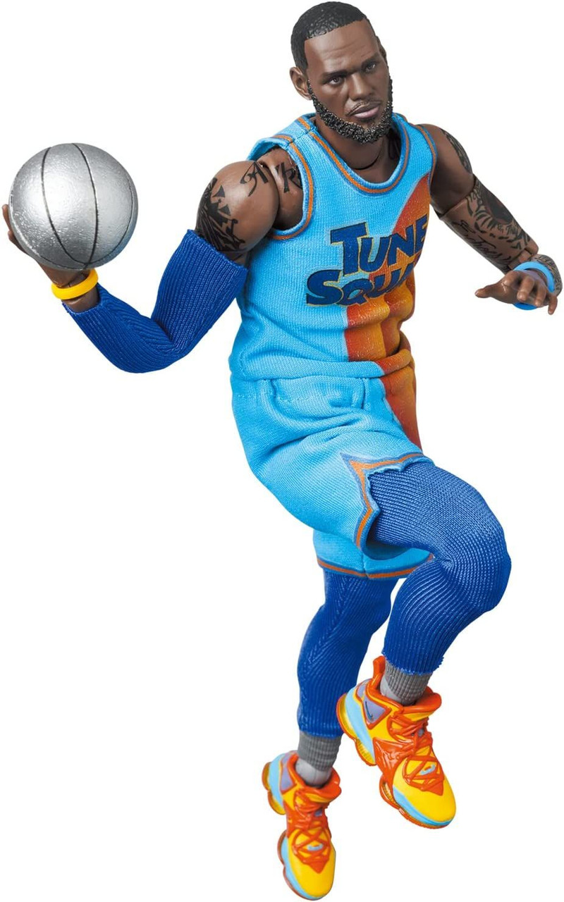 Medicom MAFEX No.197 LeBron James SPACE JAM: A NEW 