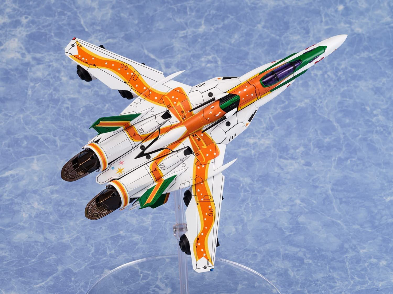 Aoshima ACKS V.F.G. Macross Frontier VF-25F Messiah Ranka Lee Macross 40th  Anniversary Plastic Model