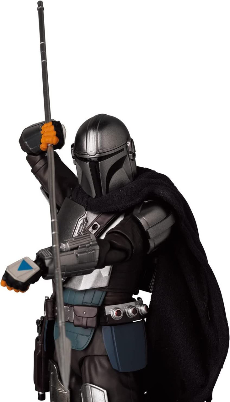 MAFEX The Mandalorian Ver. 2.0 Figure (Star Wars: The Mandalorian)