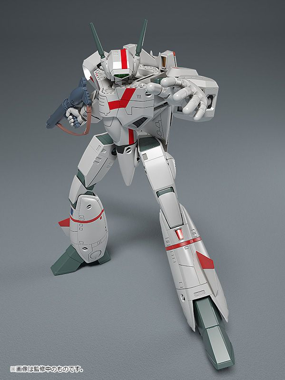 PLAMAX 1/72 VF-1J Battroid Valkyrie (Hikaru Ichijyou's