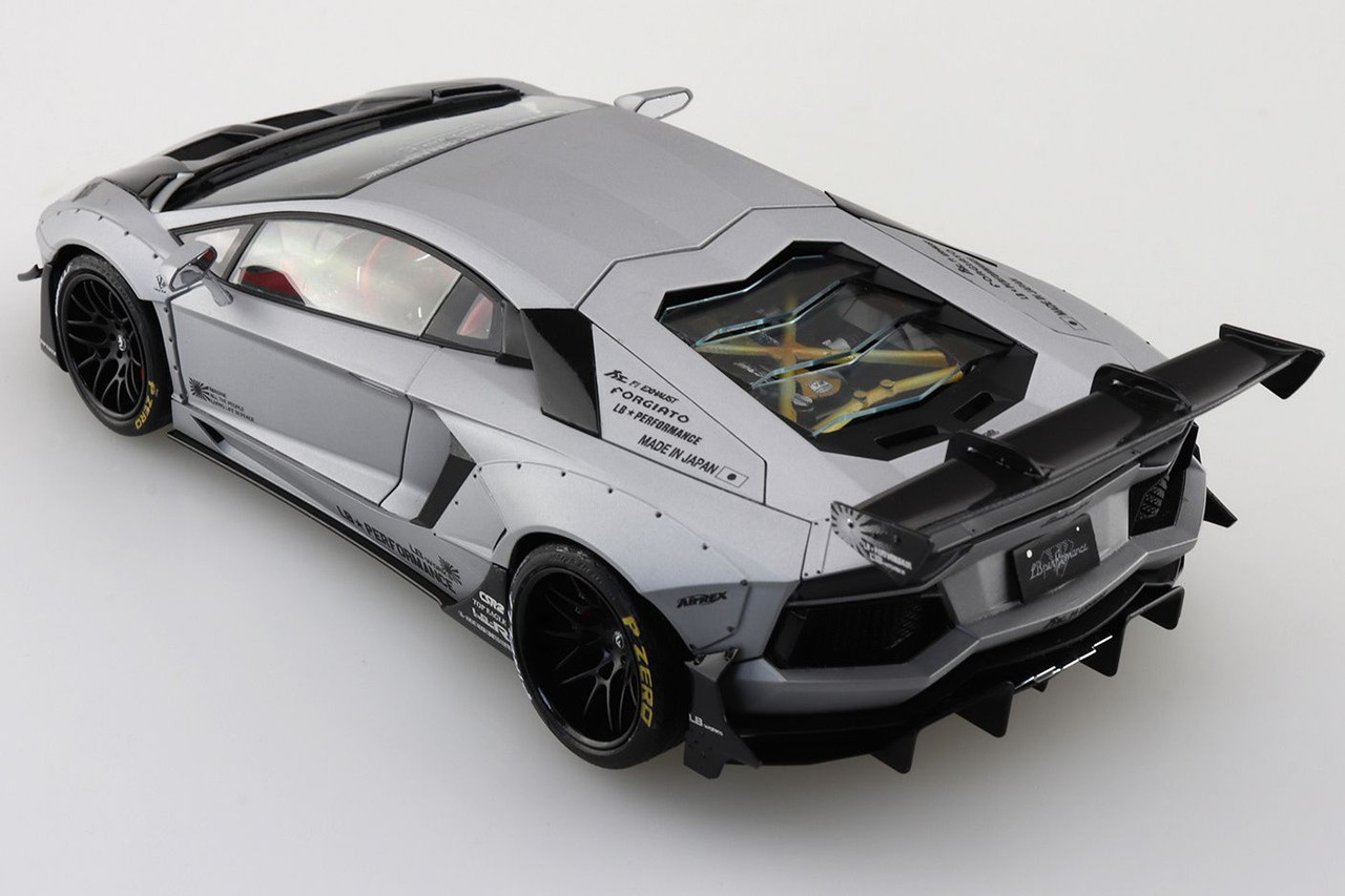 Aoshima Liberty Walk 1/24 No.19 Lamborghini Aventador Limited Edition Ver.1  Plastic Model