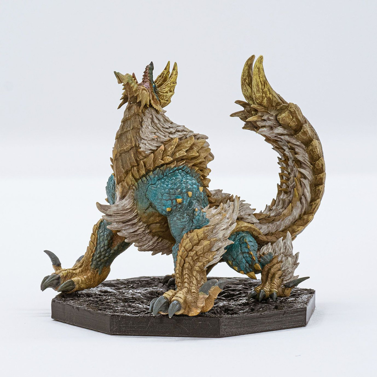 Capcom Figure Builder Cube Monster Hunter - Thunder Wolf Wyvern Zinogre  Figure (Monster Hunter)