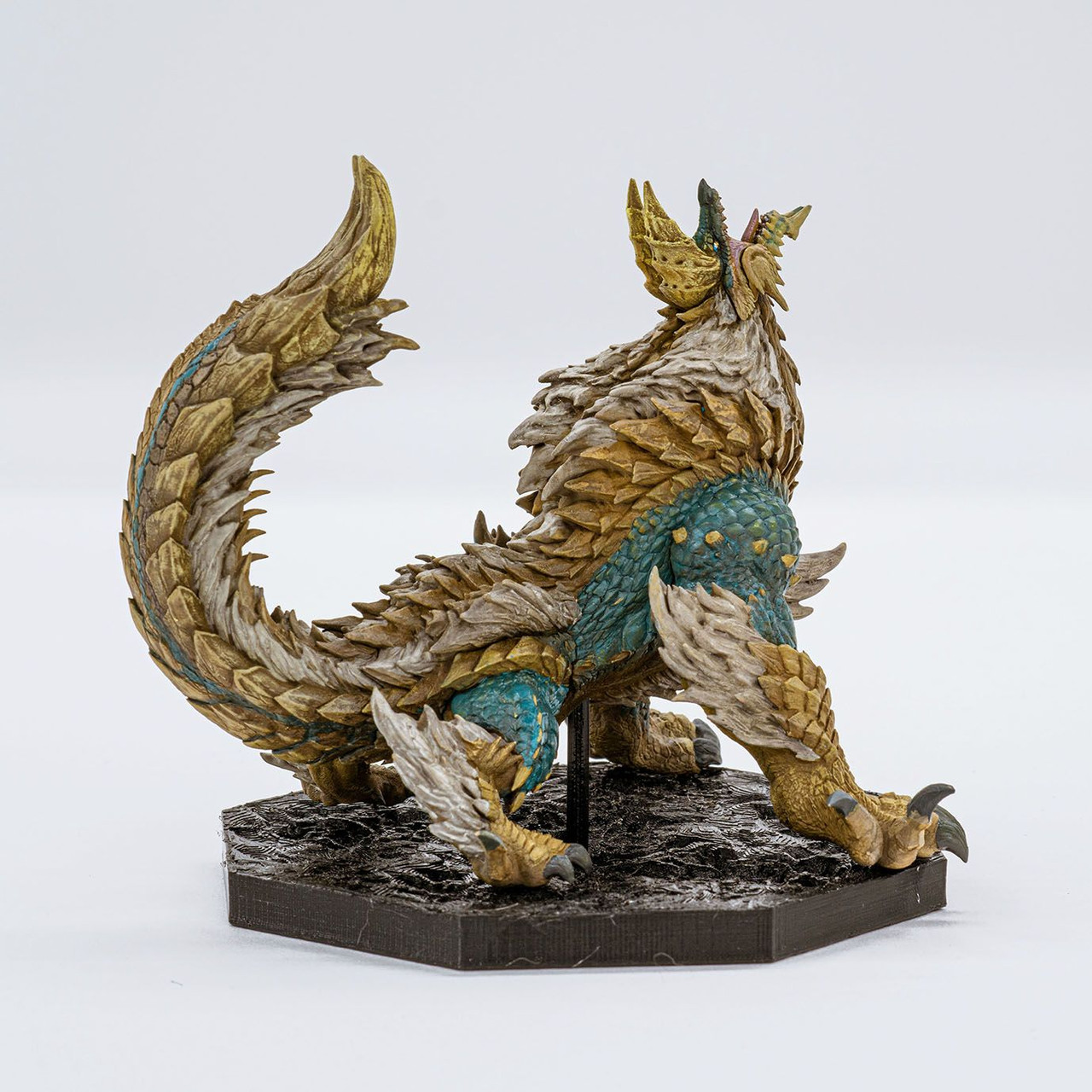 Capcom Figure Builder Cube Monster Hunter - Thunder Wolf Wyvern Zinogre  Figure (Monster Hunter)