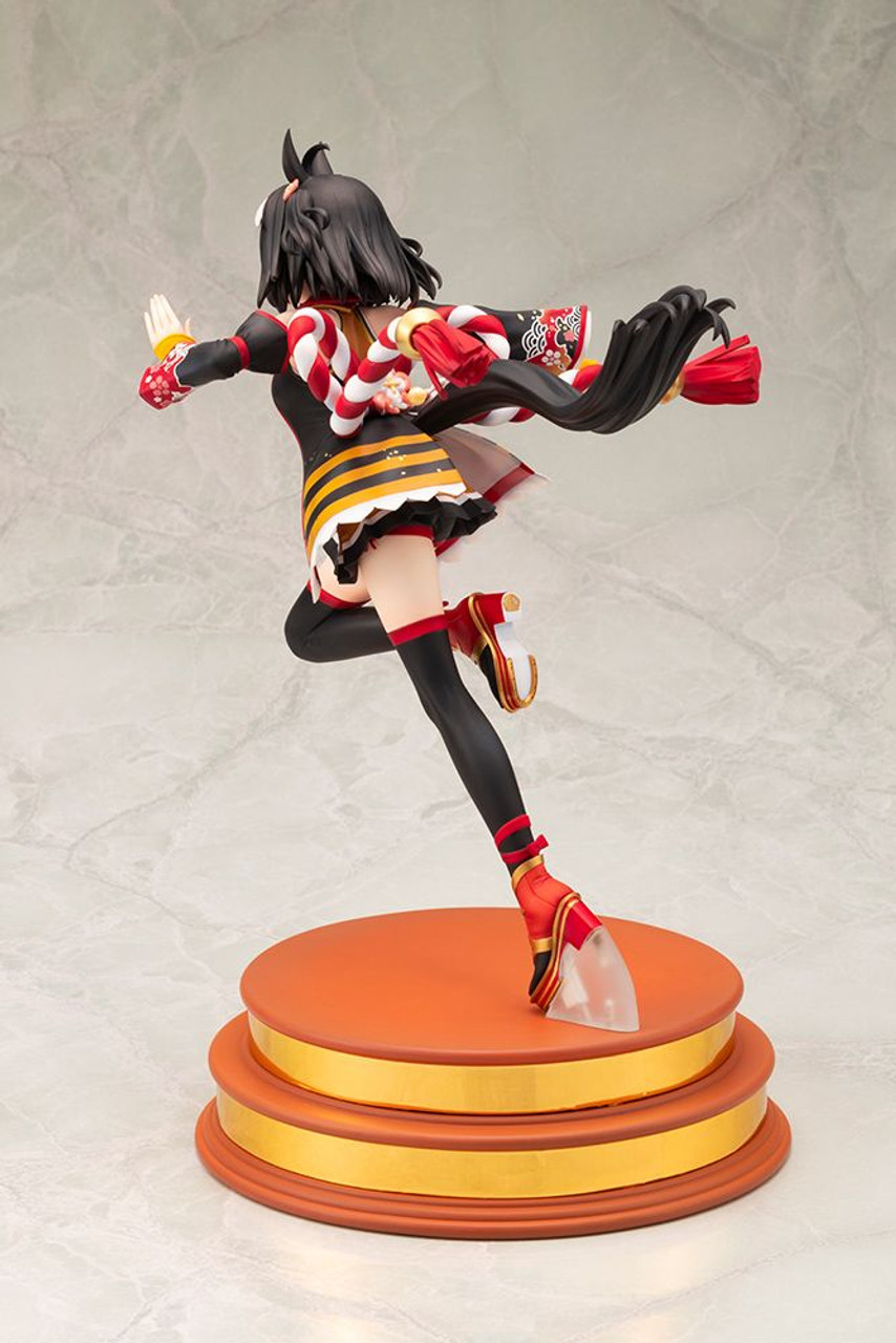 Outrunning the Encroaching Heat Kitasan Black 1/7 Figure