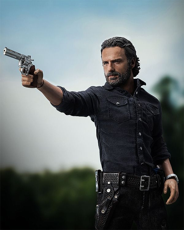 Rick Grimes Season 7 Ver. 1/6 Figure (The Walking Dead)