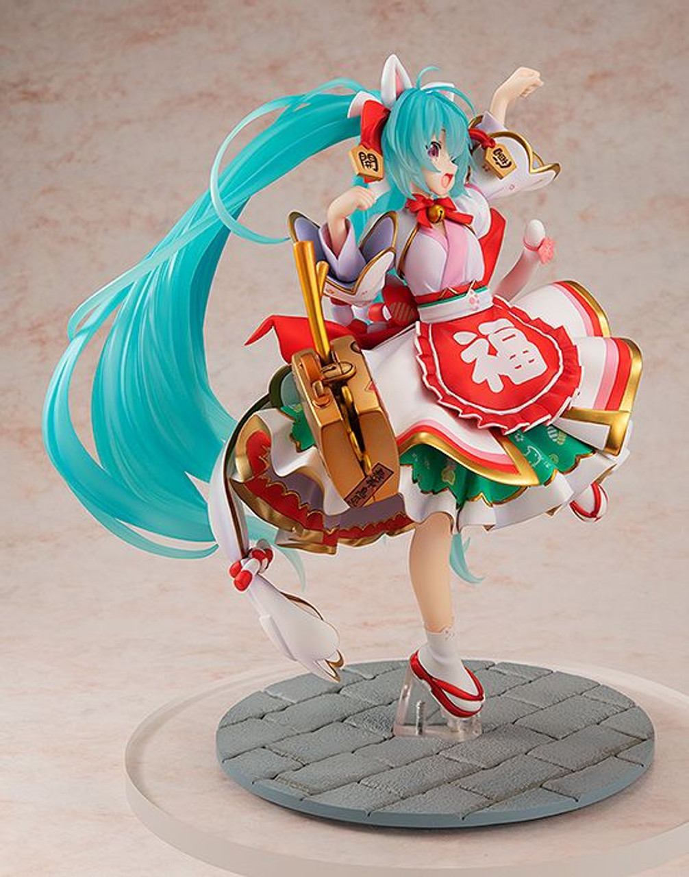 KADOKAWA Hatsune Miku Maneki Miku Ver. 1/7 Figure (Character Vocal Series  01: Hatsune Miku)