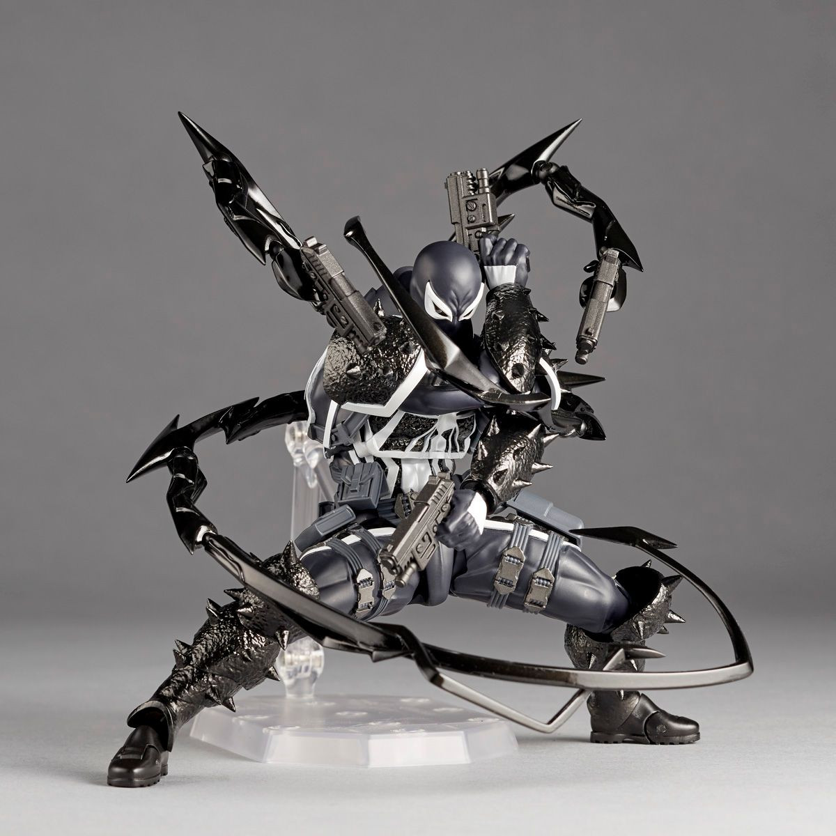 REVOLTECH AGENT VENOM フィギュア Amazon.com: Kaiyodo Revoltech Amazing Yamaguchi Agent Venom Total