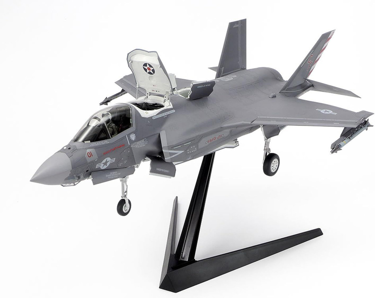 Tamiya 61125 1/48 Lockheed Martin F-35B Lightning II Plastic Model