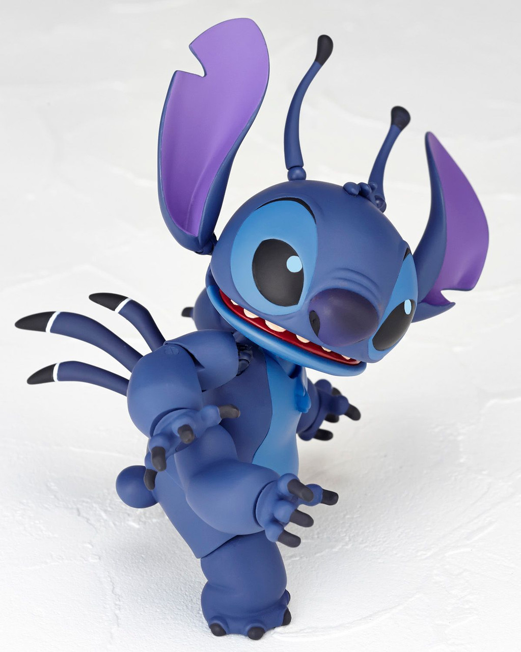 Kaiyodo Revoltech Stitch -Experiment 626- Figure (Lilo & Stitch)