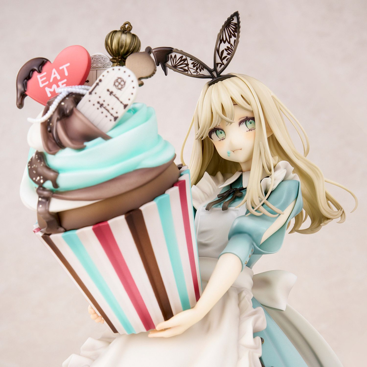 Akakura Illustration ''Alice in Wonderland'' Figure