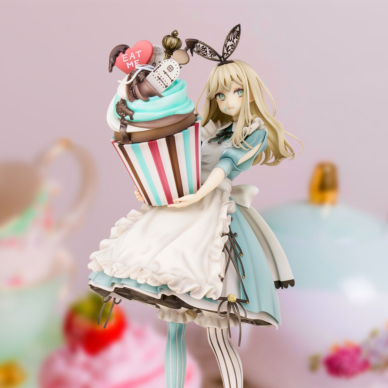 Akakura Illustration ''Alice in Wonderland'' Figure