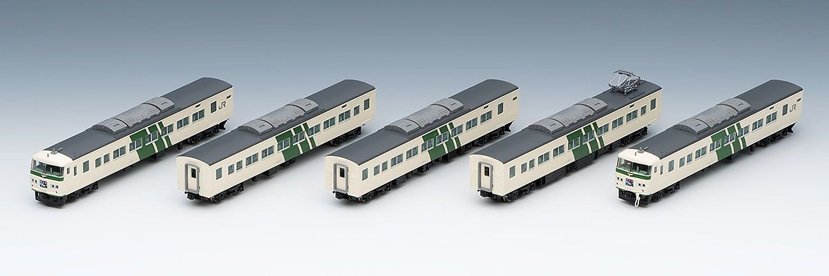 98566 JR Series 185-0 Limited Express Train (Odoriko/Reinforced