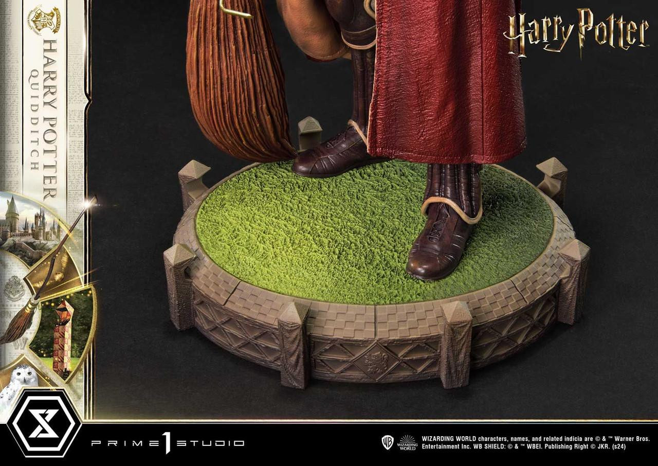 Prime Collectible Harry Potter: Harry Potter Quidditch 1/6 Figure
