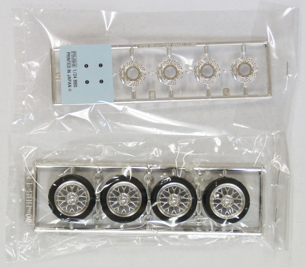Fujimi TW04 BBS LM Wheel & Tire Set 18 inch 1/24 Scale Kit - Plaza