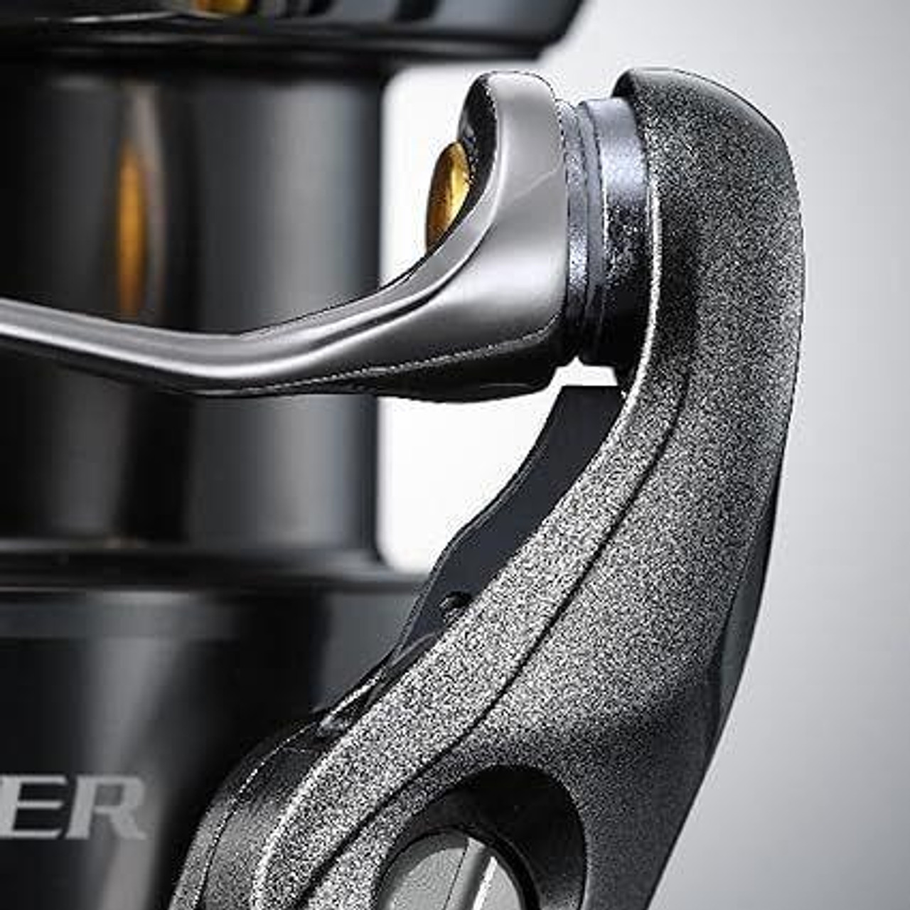 【SHIMANO 】20TWIN POWER 2500S Spinning Reel 20 TWIN POWER 2500S Gear Ratio 5.3:1 Fishing