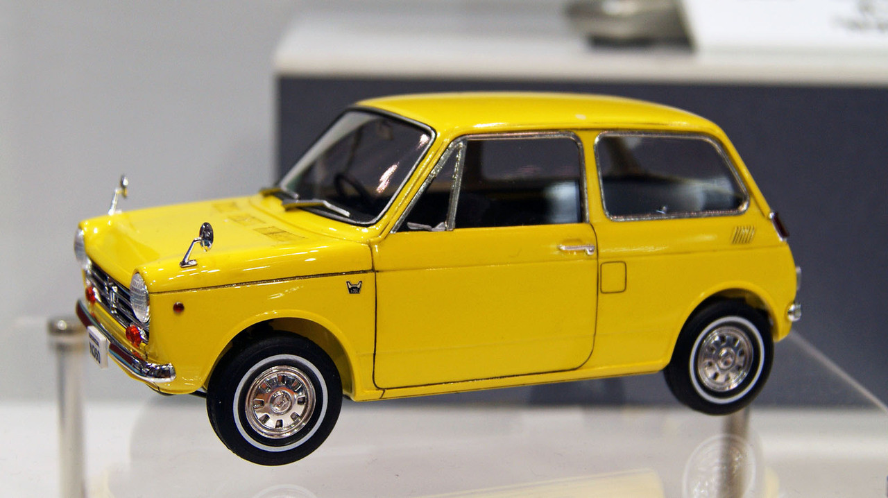 Hasegawa 20285 Honda N360 (N1) 1/24 Scale Kit - Plaza Japan
