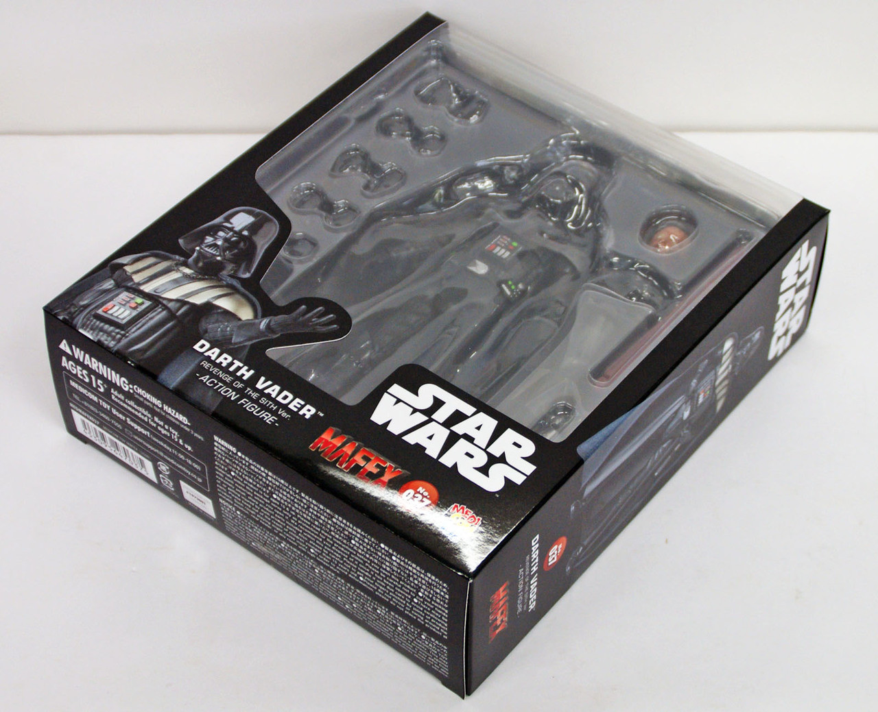 Medicom MAFEX 037 Darth Vader (Revenge of the Sith Version) from