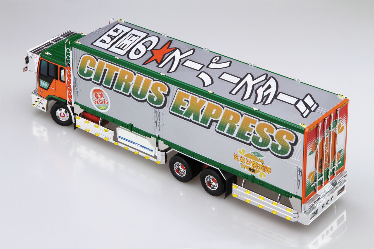 Aoshima 52075 Japanese Decoration Truck Mikan Mitsugoro 1/32 Scale