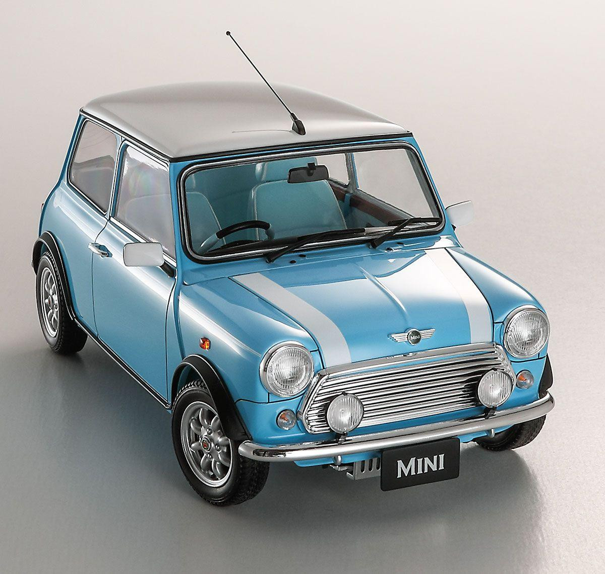 1/24 Mini Cooper Heritage Collection (1997) Plastic Model