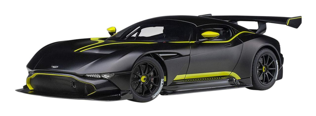 1/18 Aston Martin Vulcan (Matte Black/Lime Green Stripe) Finished