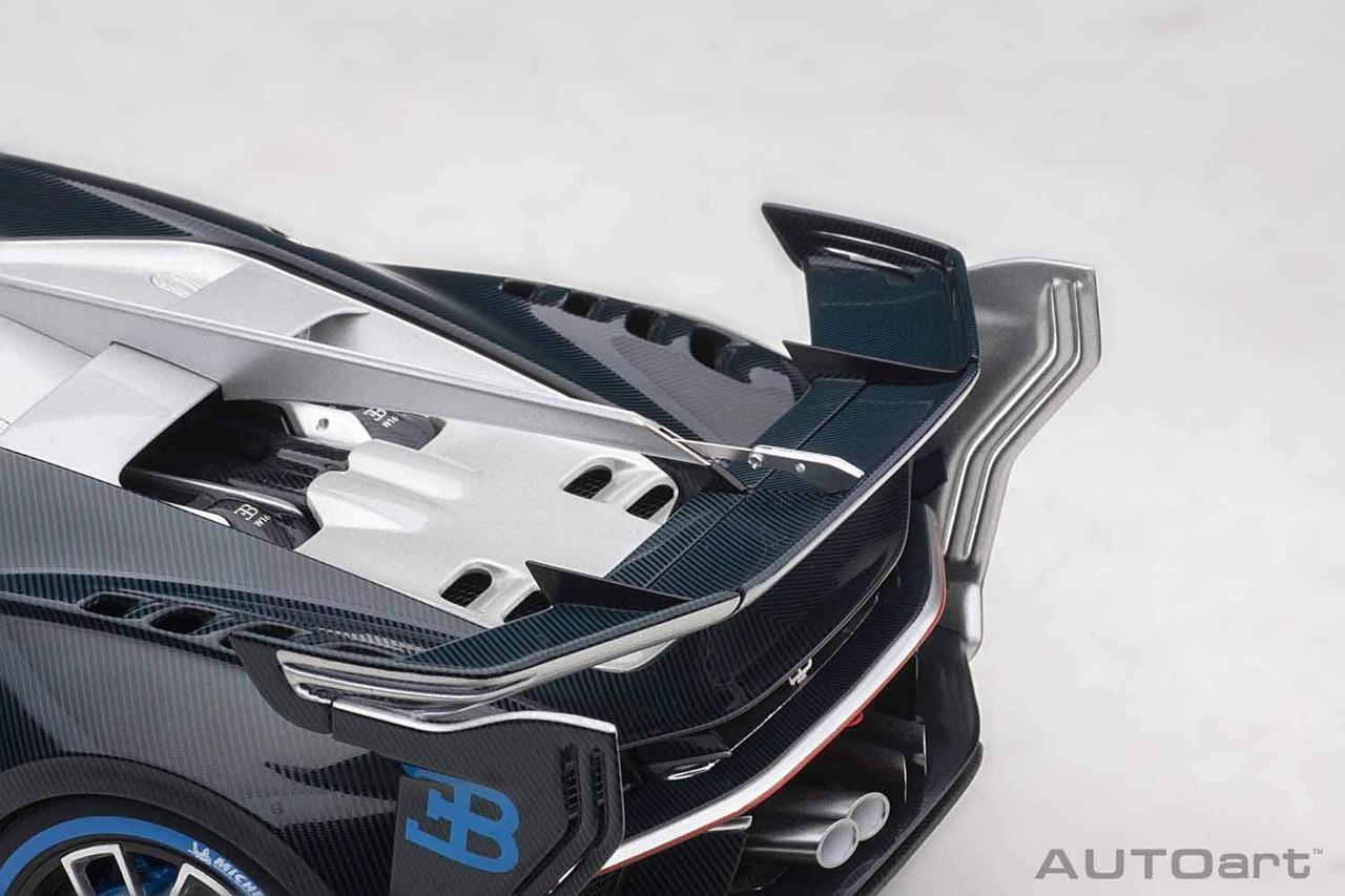 1/18 Bugatti Vision Gran Turismo (Metallic Silver/Blue Carbon