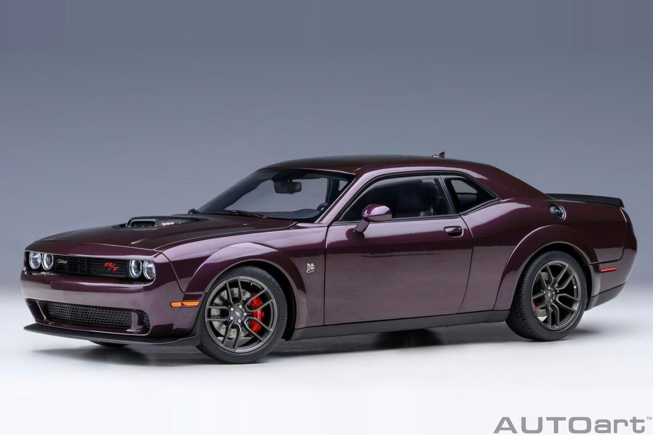 1/18 Dodge Challenger R/T Scat Pack Widebody '22 (Metallic