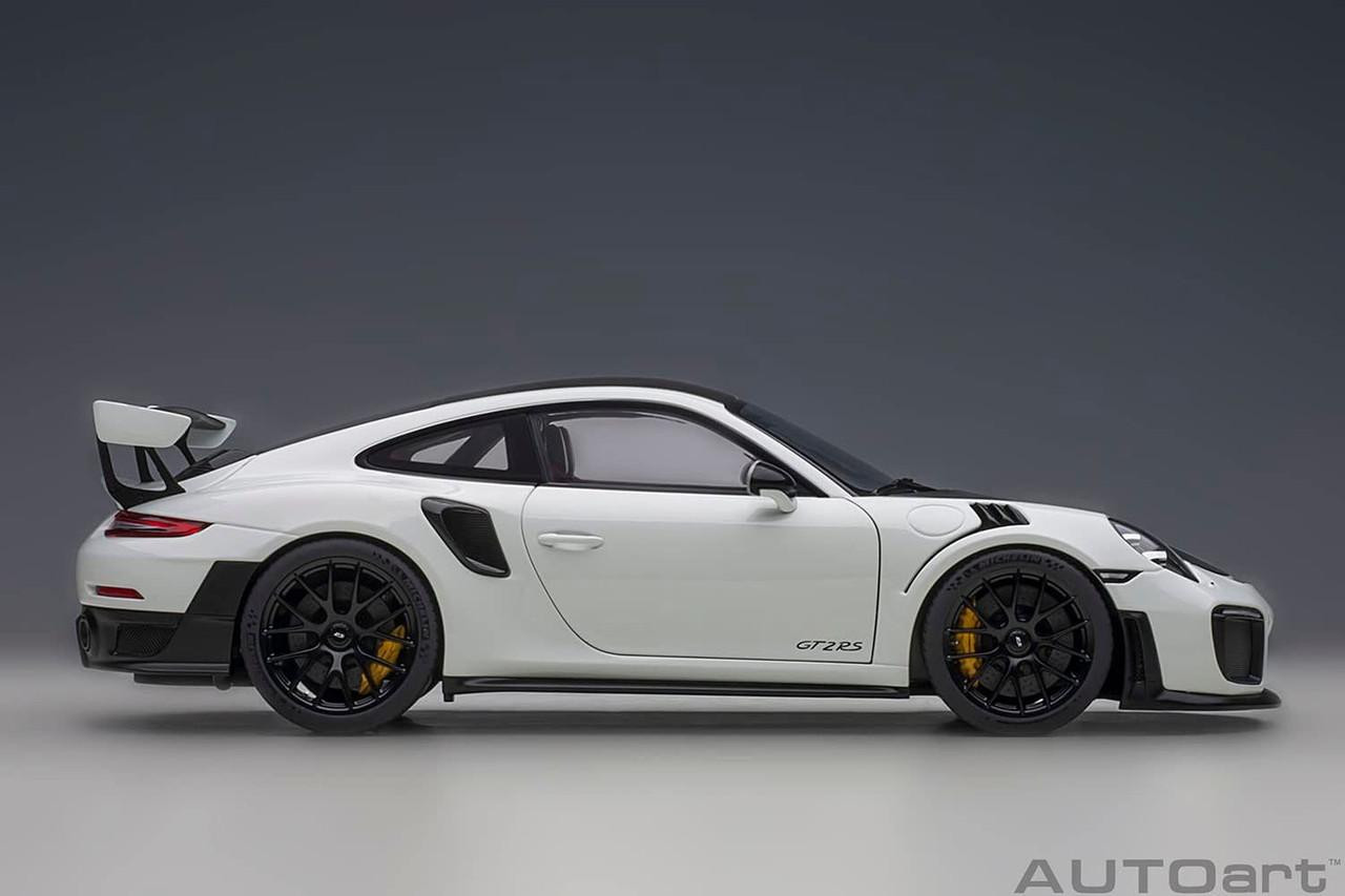 1/18 Porsche 911 (991.2) GT2 RS Weissach Package (White/Carbon