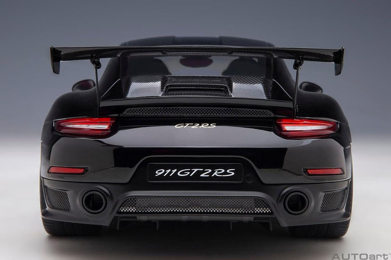 1/18 Porsche 911 (991.2) GT2 RS Weissach Package (Black/Carbon